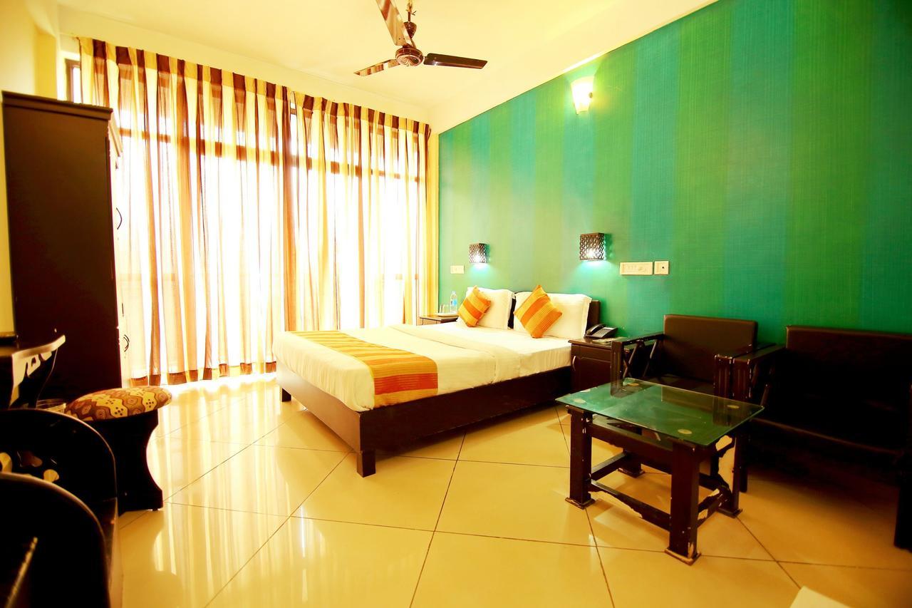 The Edge Hotel Munnar Exterior photo