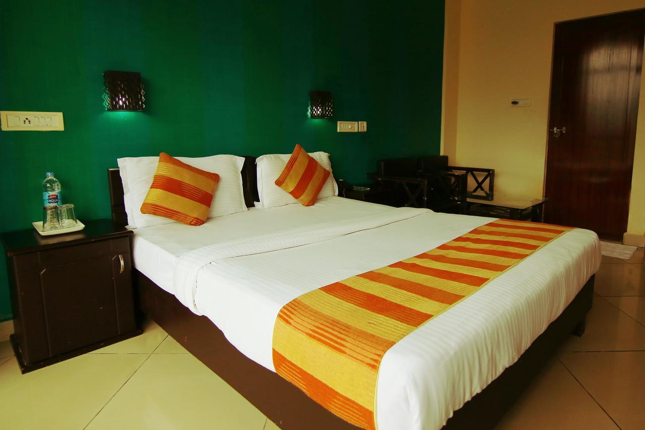 The Edge Hotel Munnar Exterior photo