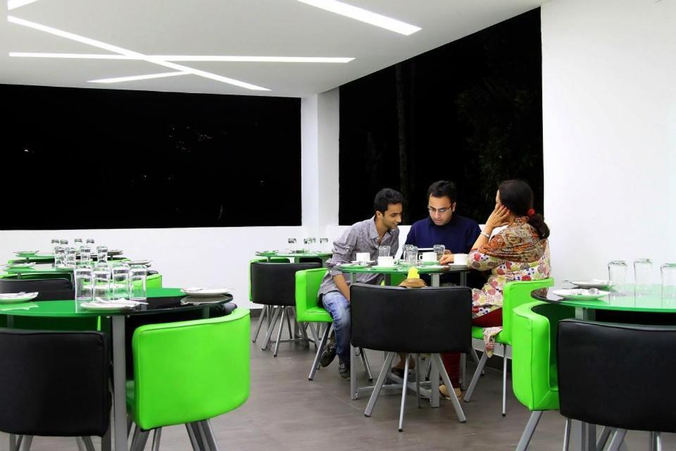 The Edge Hotel Munnar Exterior photo