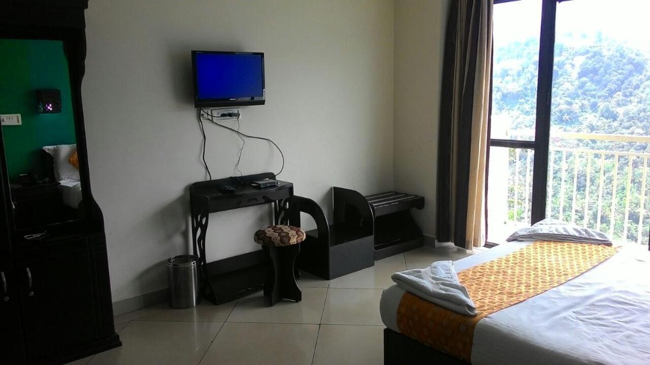 The Edge Hotel Munnar Exterior photo