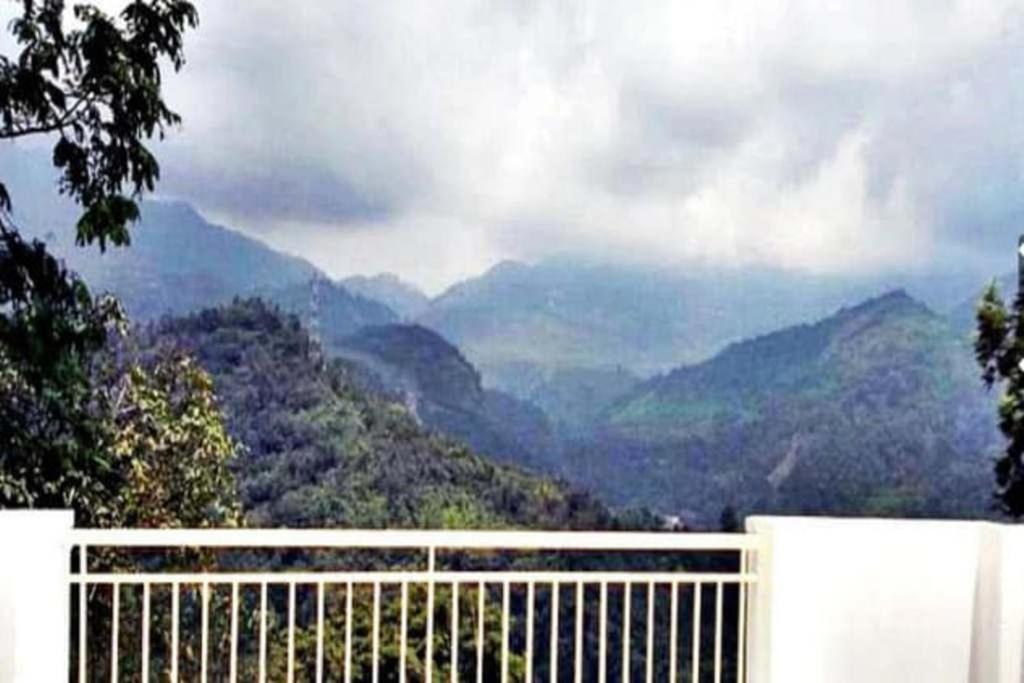 The Edge Hotel Munnar Exterior photo
