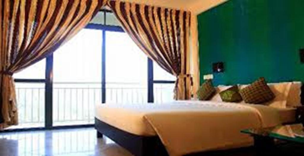 The Edge Hotel Munnar Exterior photo